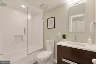 2114 N St NW, Washington, DC 20037 - Photo 19