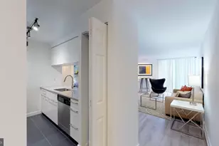 601 24th St NW, Washington, DC 20037 - Photo 1