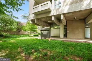 240 M St SW, Washington, DC 20024 - Photo 19