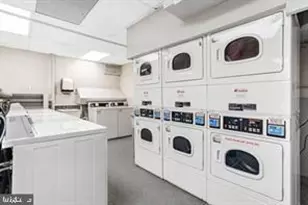 240 M St SW, Washington, DC 20024 - Photo 17