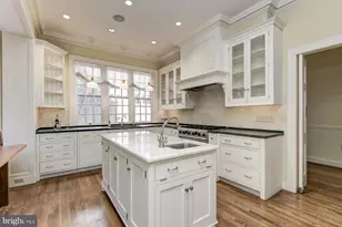 2425 California St NW, Washington, DC 20008 - Photo 21