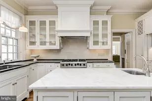 2425 California St NW, Washington, DC 20008 - Photo 25