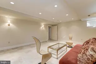 2425 California St NW, Washington, DC 20008 - Photo 63