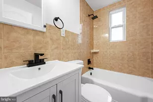 525 Oakwood St SE, Washington, DC 20032 - Photo 25