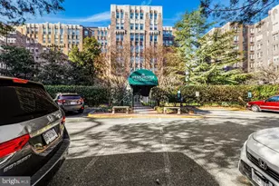 4000 Cathedral Ave NW, Washington, DC 20016 - Photo 19