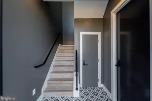 1215 Holbrook Terrace NE, Washington, DC 20002 - Photo 3