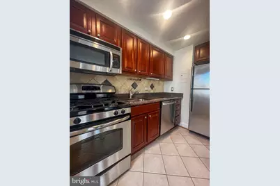 1727 Massachusetts Avenue NW #819, Washington, DC 20036 - Photo 3