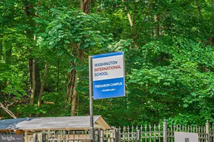 2901 Newark St NW, Washington, DC 20008 - Photo 49