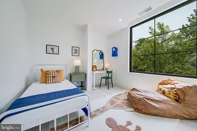 2905 Newark Street NW, Washington, DC 20008 - Photo 15