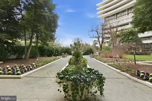 700 New Hampshire Ave NW, Washington, DC 20037 - Photo 21