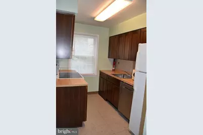 2057 38th Street SE #301, Washington, DC 20020 - Photo 9