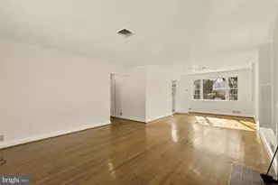 2736 Stephenson Ln NW, Washington, DC 20015 - Photo 9