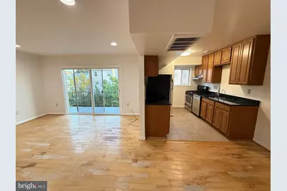 5009 D Street SE #303, Washington, DC 20019 - Photo 3