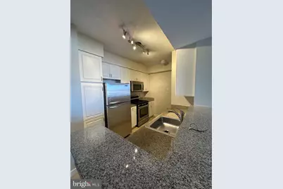 555 Massachusetts Avenue NW #917, Washington, DC 20001 - Photo 5