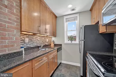 2001 16th Street NW #307, Washington, DC 20009 - Photo 9