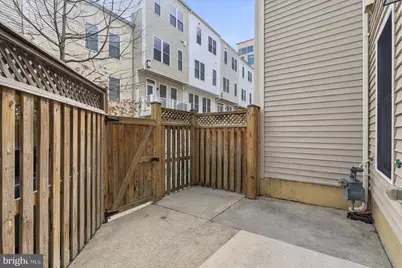 353 L Street SE, Washington, DC 20003 - Photo 31