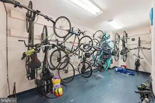 2829 Connecticut Ave NW, Washington, DC 20008 - Photo 23