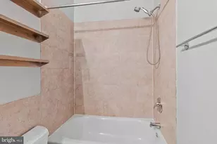 1240 4th St NW, Washington, DC 20001 - Photo 19