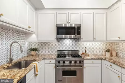 1155 23rd Street NW #8H, Washington, DC 20037 - Photo 5