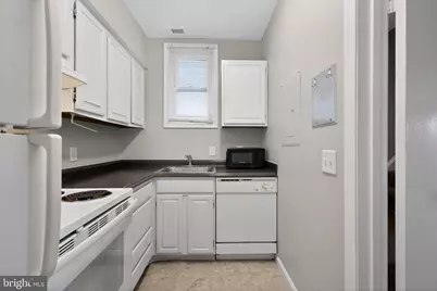 1204 1/2 33rd Street NW, Washington, DC 20007 - Photo 9