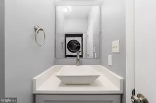 127 11th St NE, Washington, DC 20002 - Photo 23