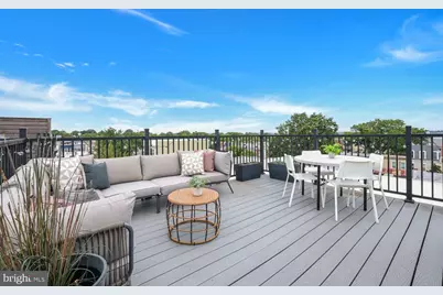 16 17th Street NE #312, Washington, DC 20002 - Photo 1