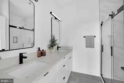 2447 Shannon Place SE, Washington, DC 20020 - Photo 13
