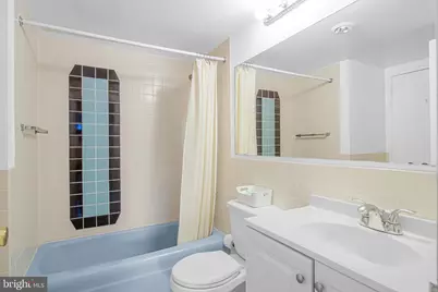 700 7th Street SW #119, Washington, DC 20024 - Photo 9