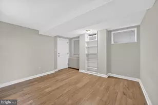 2007 Kalorama Rd NW, Washington, DC 20009 - Photo 11