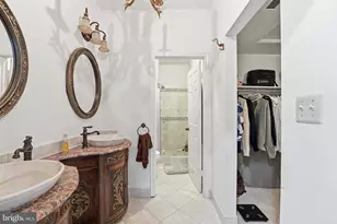 2211 Washington Cir NW, Washington, DC 20037 - Photo 33