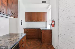 2211 Washington Cir NW, Washington, DC 20037 - Photo 11