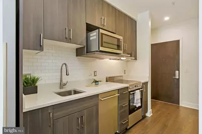 2550 17th Street NW #302, Washington, DC 20009 - Photo 7