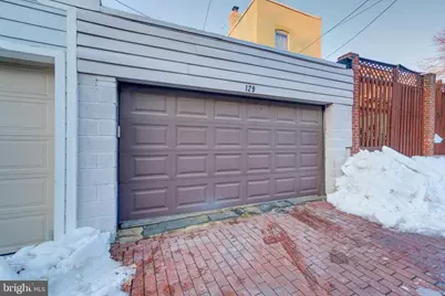 129 E Street SE, Washington, DC 20003 - Photo 35