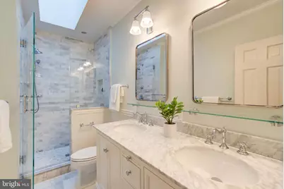 129 E Street SE, Washington, DC 20003 - Photo 25