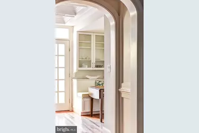 129 E Street SE, Washington, DC 20003 - Photo 19