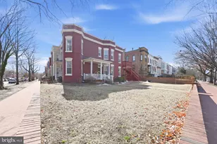 229 14th St SE, Washington, DC 20003 - Photo 25