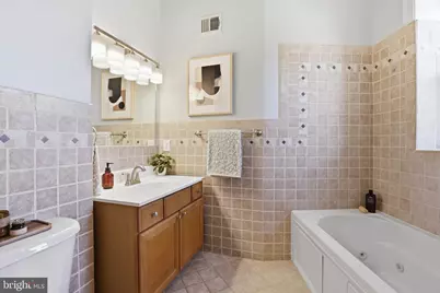 229 14th Street SE #2, Washington, DC 20003 - Photo 17