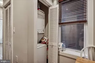 30 Hanover Pl NW, Washington, DC 20001 - Photo 17