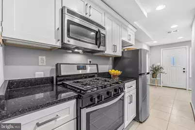 907 8th Street NE, Washington, DC 20002 - Photo 9