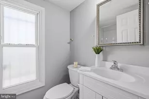 907 8th St NE, Washington, DC 20002 - Photo 23