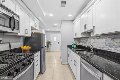 907 8th Street NE, Washington, DC 20002 - Photo 11