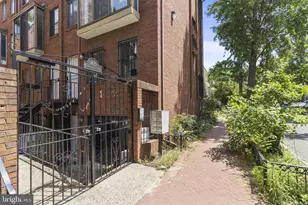 1435 Corcoran St NW, Washington, DC 20009 - Photo 21