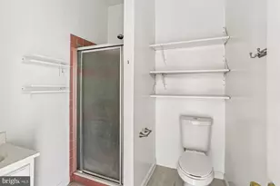 400 15th St SE, Washington, DC 20003 - Photo 49