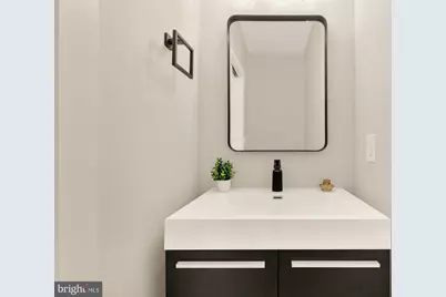 1631 G Street SE, Washington, DC 20003 - Photo 17