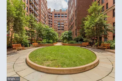 631 D Street NW #1038, Washington, DC 20004 - Photo 31