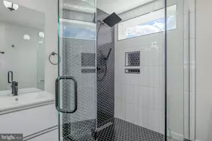 722 Kenyon St NW, Washington, DC 20010 - Photo 43