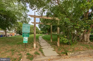 54 W St NW, Washington, DC 20001 - Photo 57