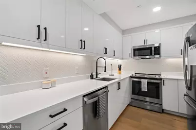 919 12th Street NE #A305, Washington, DC 20002 - Photo 5