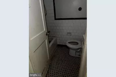1223 Holbrook Terrace NE, Washington, DC 20002 - Photo 9