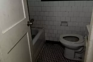 1223 Holbrook Terrace NE, Washington, DC 20002 - Photo 9